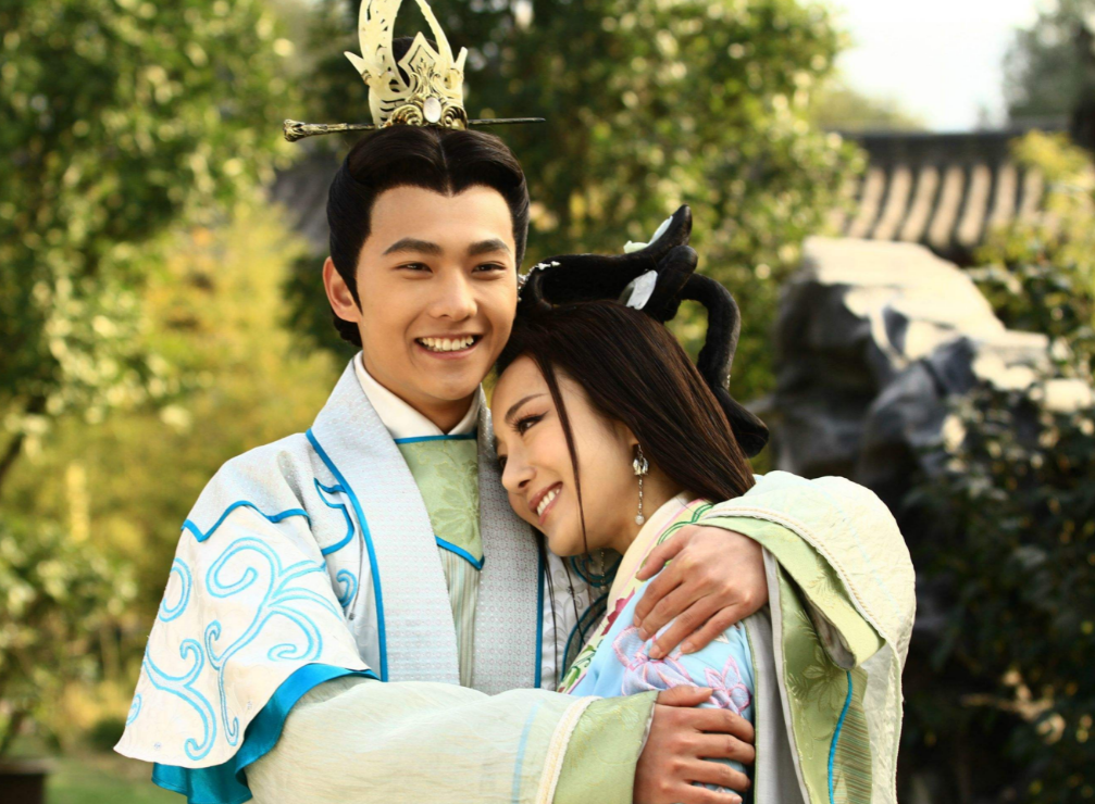 曹操死后，曹丕如何对待他的妻妾？曹丕母亲大骂：你真是猪狗不如