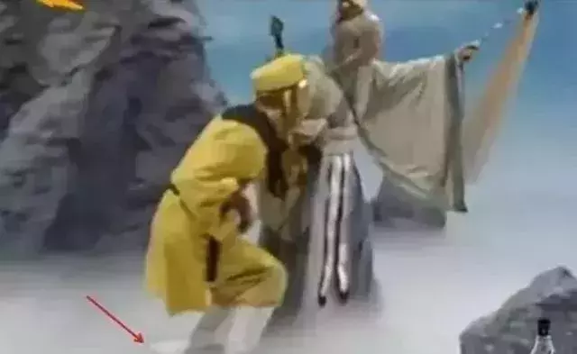 86版西游记特效都是怎么拍出来的?蹦床翻跟头,鱼缸是龙宫