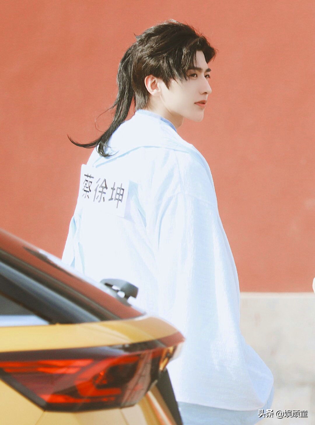 王耀庆罕见古装扮相，本以为会很丑，没想到赢