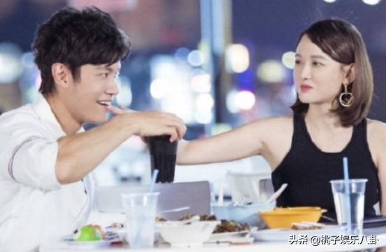 42 years old of old Jon and male friendly kiss are celebrated unripe, " daughter " later announce love to run quickly to bring powdery tide now