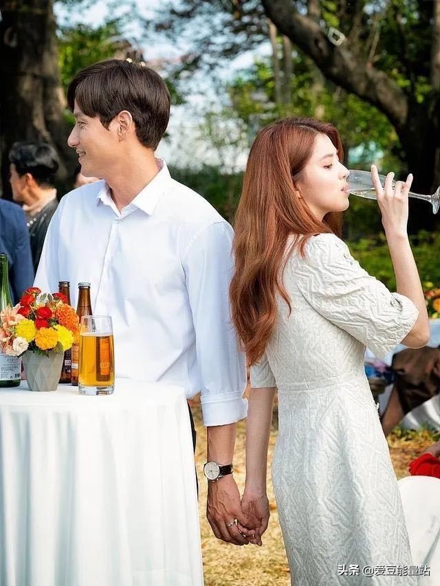 刺青、抽烟照流出后她的首次正面回应被网友大赞