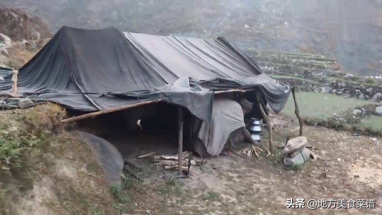 尼泊尔山区的劳特人，吃饭的碗比锅大，世界仅存的150人民族