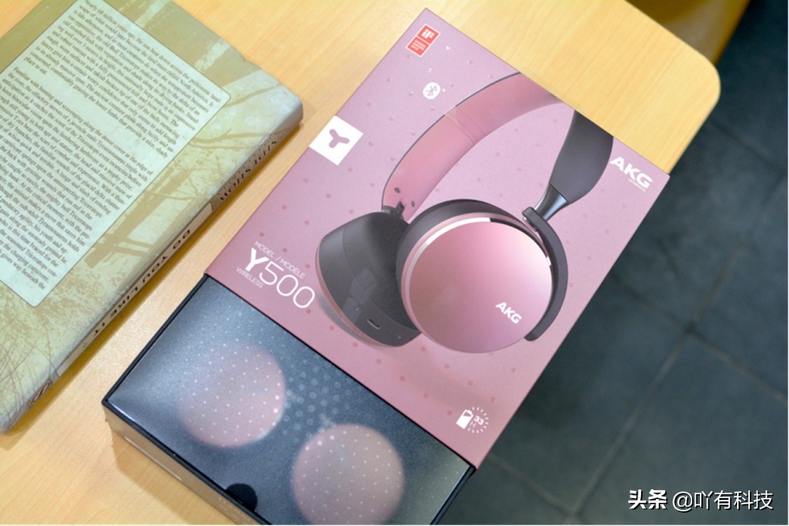 AKG Y500无线蓝牙耳机上手体验，小清新的它配小清新的你