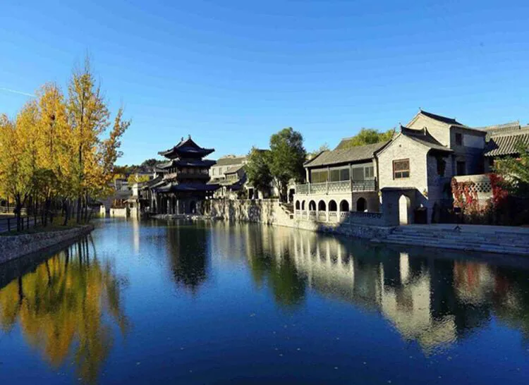 长城下的“江南水乡”，耗资45亿打造，景色绝美