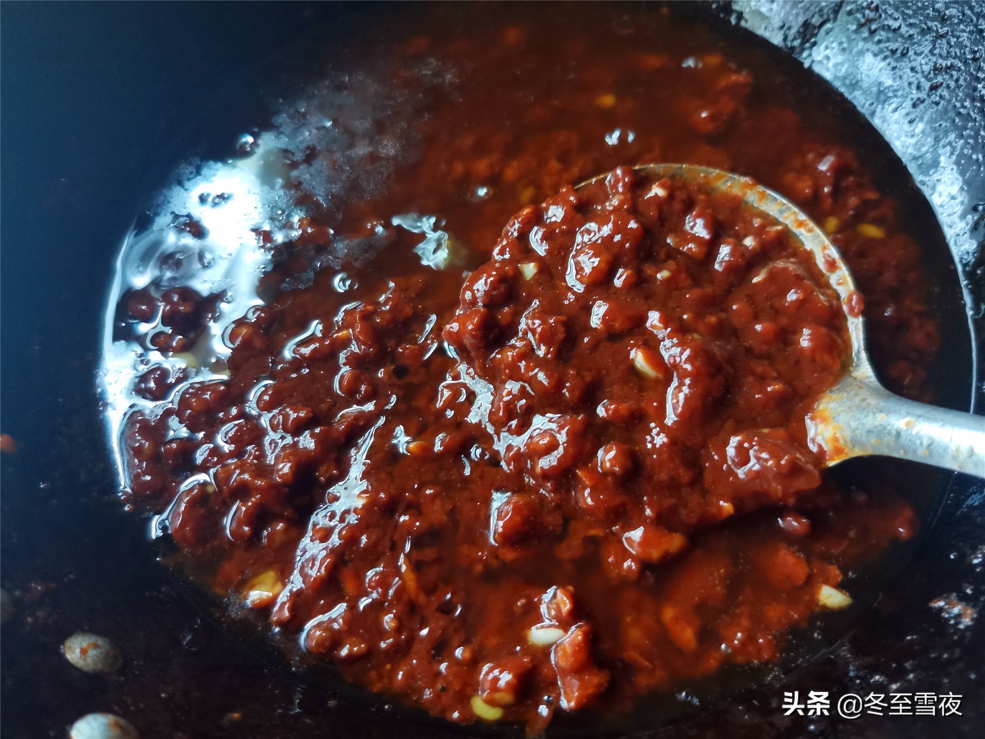 In autumn, it’s the time to make beef sauce. I will teach you how to make northeastern beef chili sauce instead of going to the supermarket.
