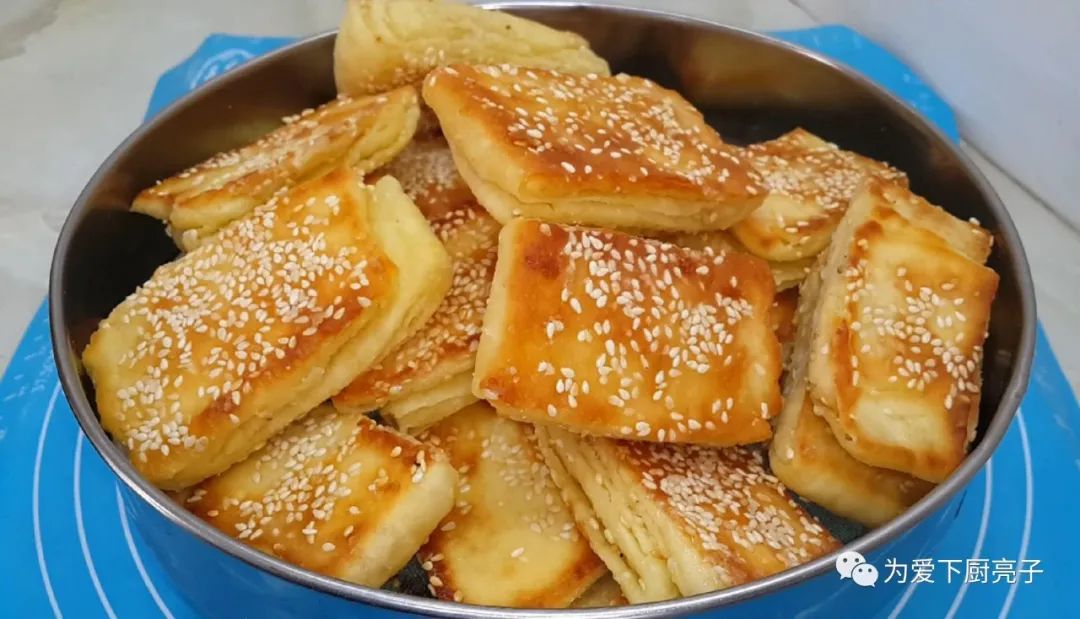 千層小糖餅做法，全程不用燙麵，鬆軟香甜又解饞，沒烤箱也能成功