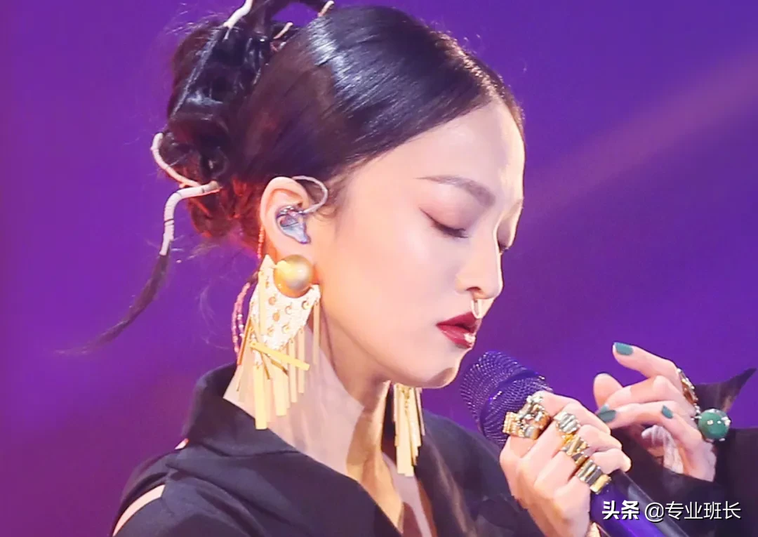 迷倒90后鲜肉，38岁成为国民初恋，她到底魅力在哪？
