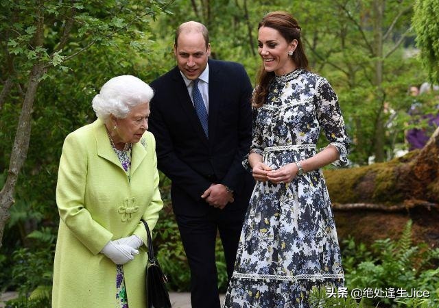 威廉王子和凯特尽职尽责，女王倍感骄傲，赞不