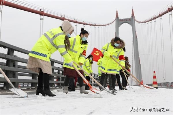 通宵值守，岳阳高速迎来2021年的第一场“除雪保畅战”