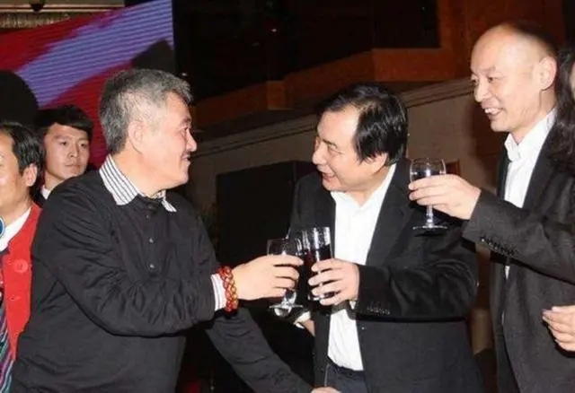 北京首富李晓华的江湖往事——贫穷少年的人生
