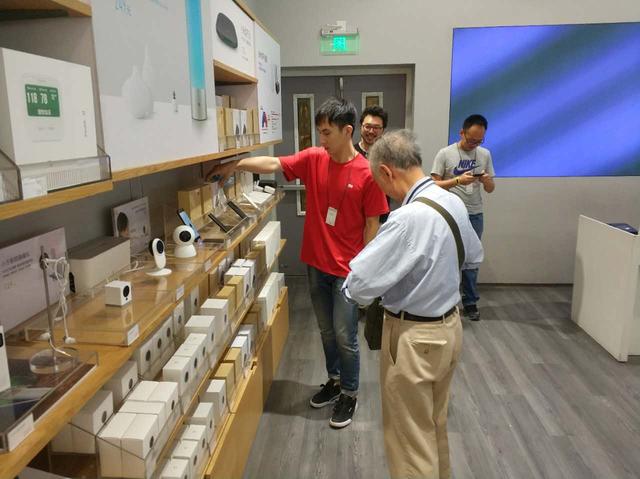 小米手机在西安市给出“官方旗舰店”！左右两层设计方案，总体总面积650㎡