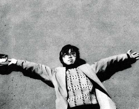 北大才女为爱放弃中国国籍，嫁给比自己大25岁导