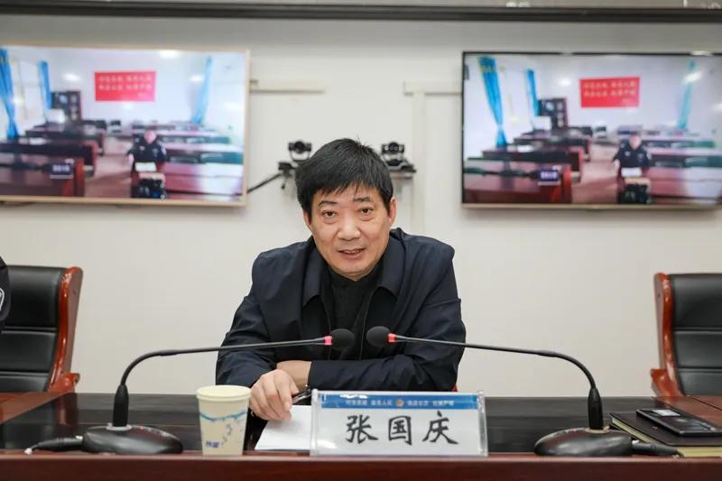 县政府党组成员,公安局党委书记,局长张国庆,县禁止燃放烟花爆竹工作