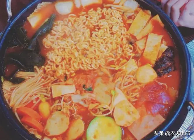 年轻人追捧的“部队火锅”是这么来的！看完心