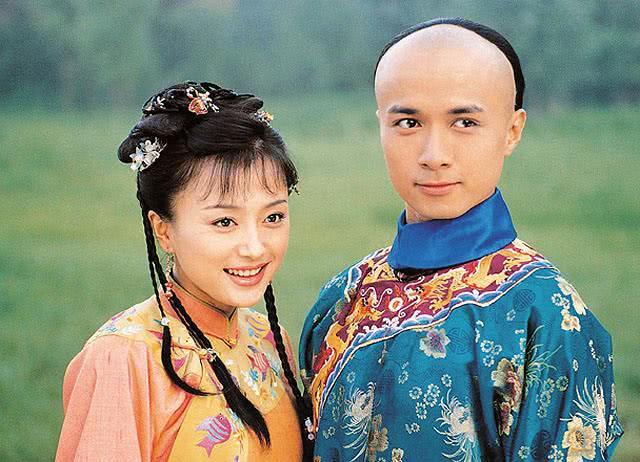 影视剧中在两位姑娘之间摇摆不定的男主，除了何书桓，还能想到谁