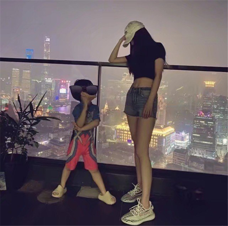 有种“发育过猛”叫小海绵，三岁个头已到杨颖