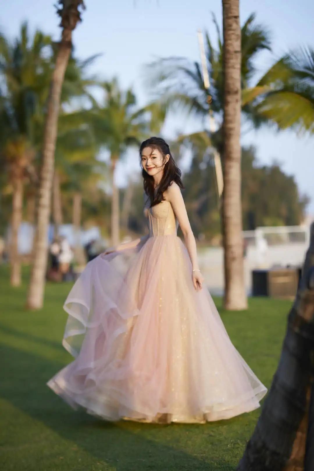 刘浩存被质疑年龄造假，这位谋女郎为什么差评连连？