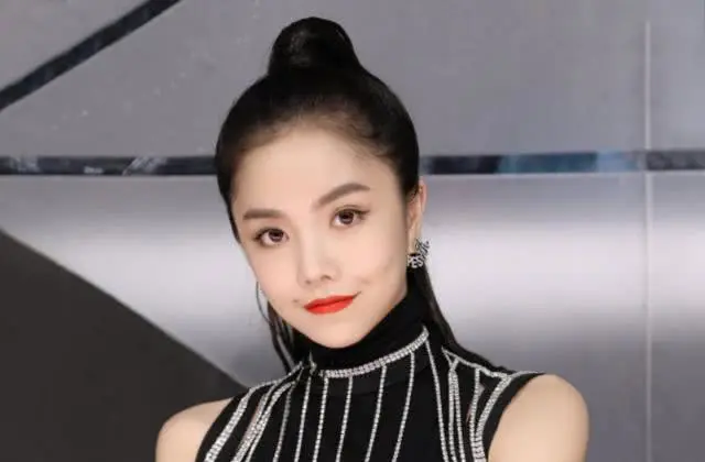 简评《青春有你2》捧红的5位年轻练习生