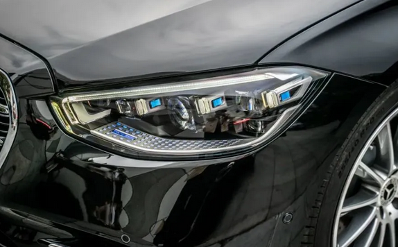 人总要有梦想 来看看这三款百万级豪车