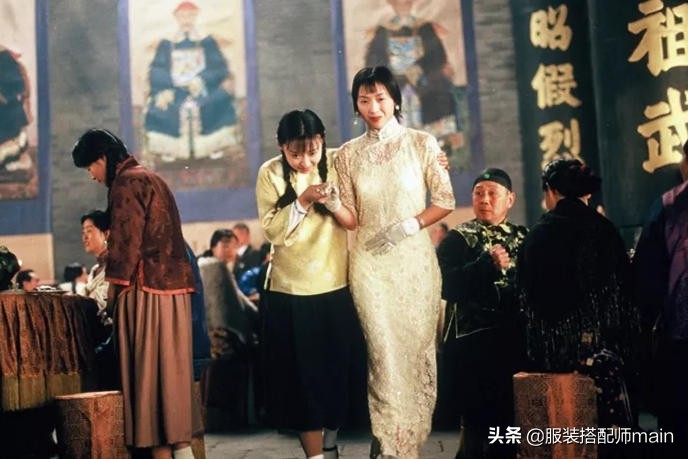戏里她是农妇王秀娥，戏外在中戏当老师，教出的学生都是演技派