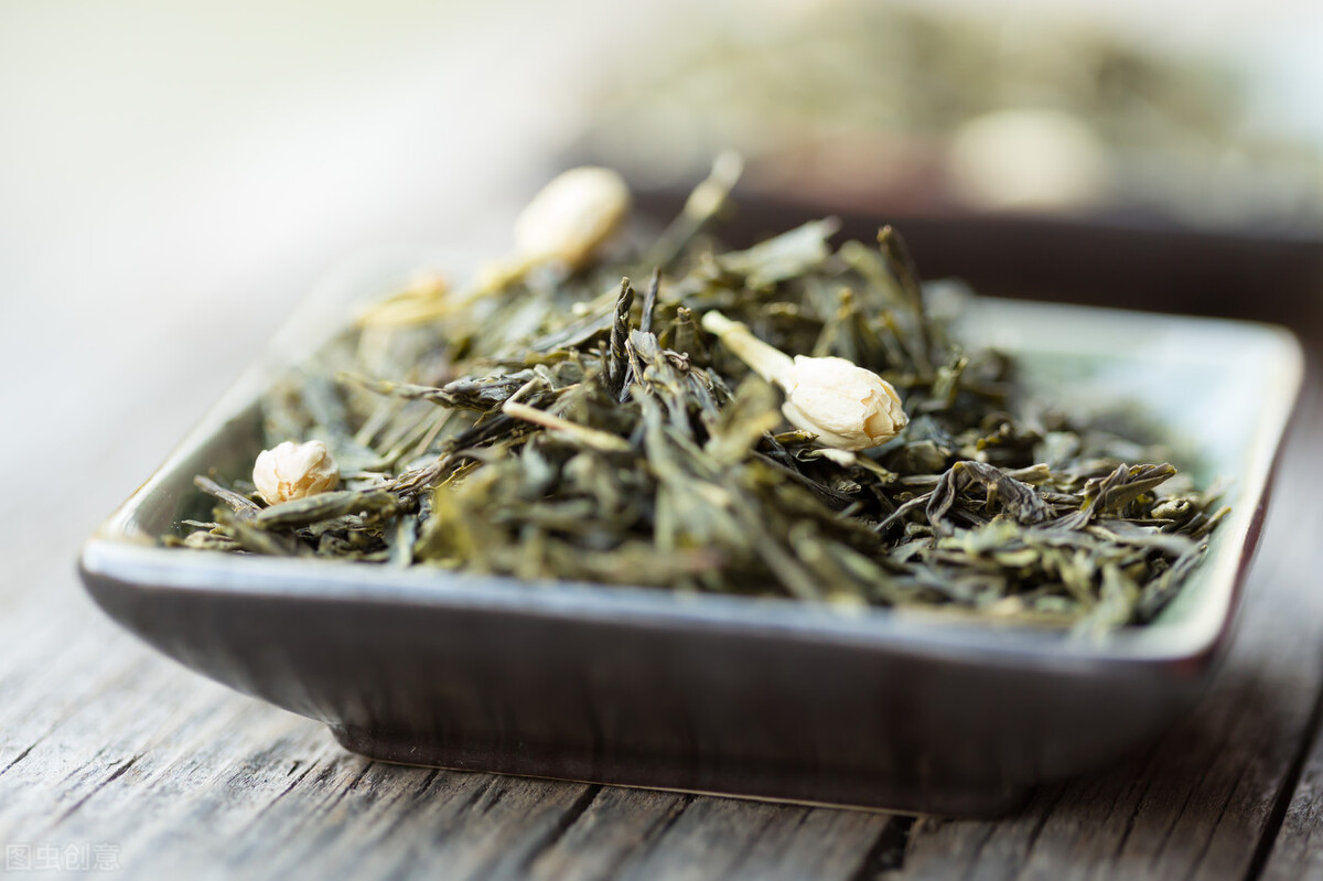 送人茶葉，如何讓別人知道茶葉很貴呢？
