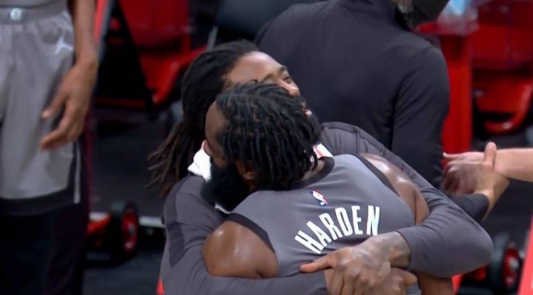 Minor details becomes angry 3 notch king emersion, think Harden will basket net just defends and be organized really? 