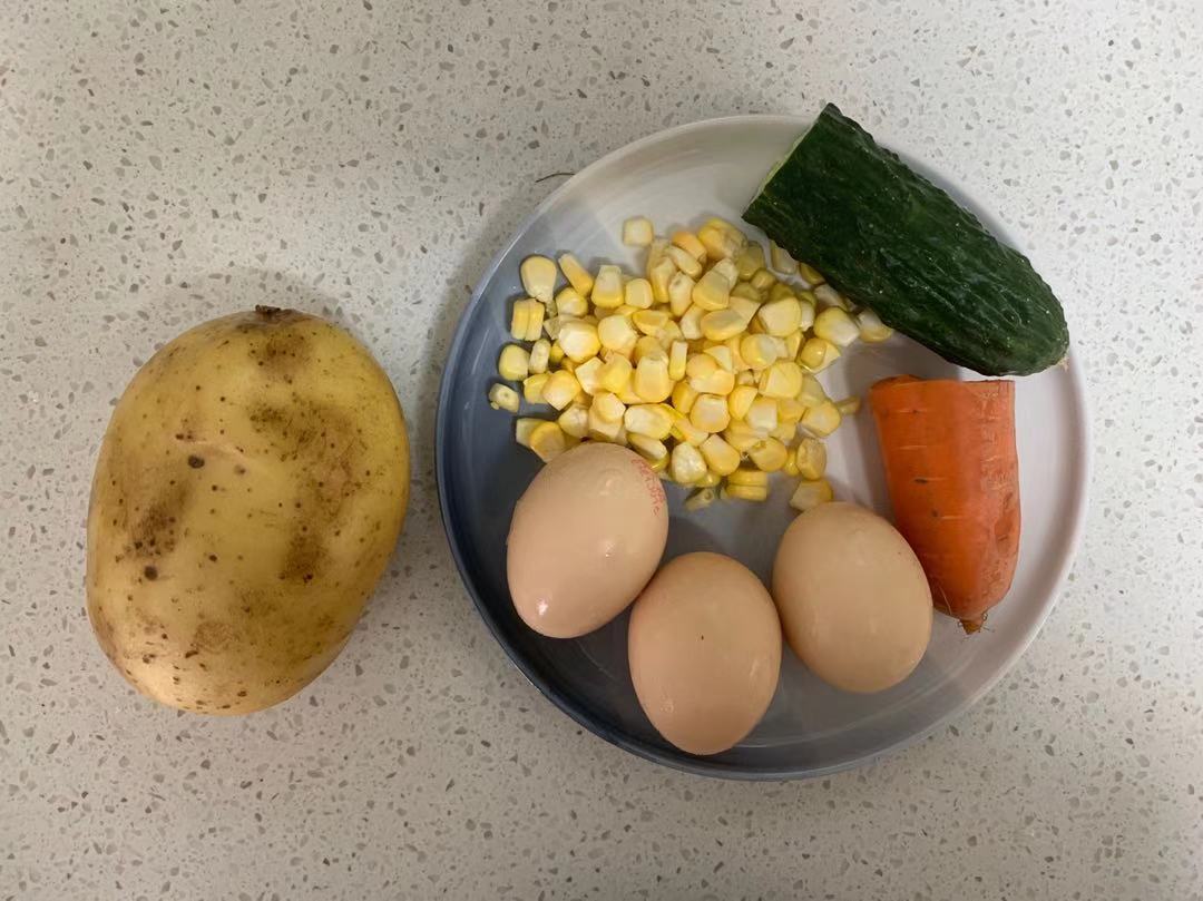 這幾樣蔬菜加雞蛋，焯水拌一拌，沒想到這麼好吃，低脂低卡又營養