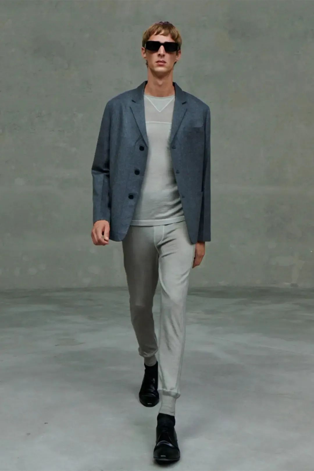 Prada 2021春夏多重视角未演之秀