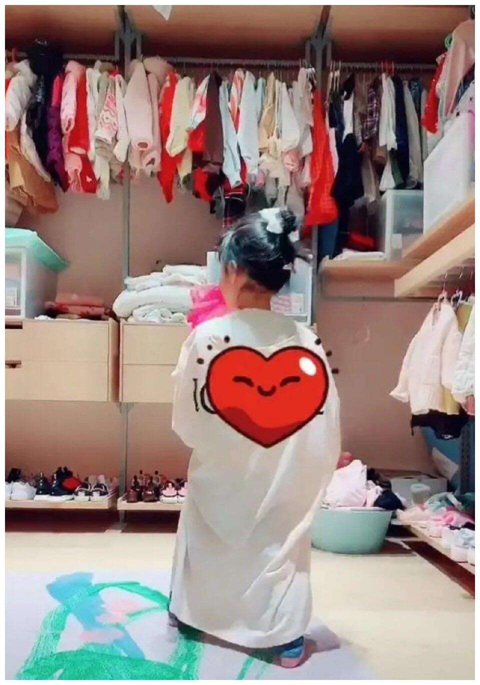 陈赫“好男人就是我，我就是好男人”家陪女儿跨年