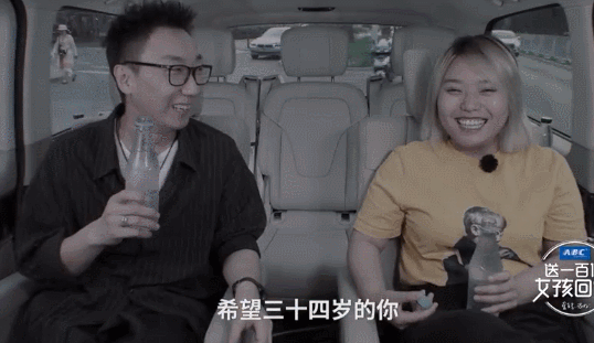 北大才女李雪琴发长文是怎么回事？被央视喊话、《脱口秀大会》走红