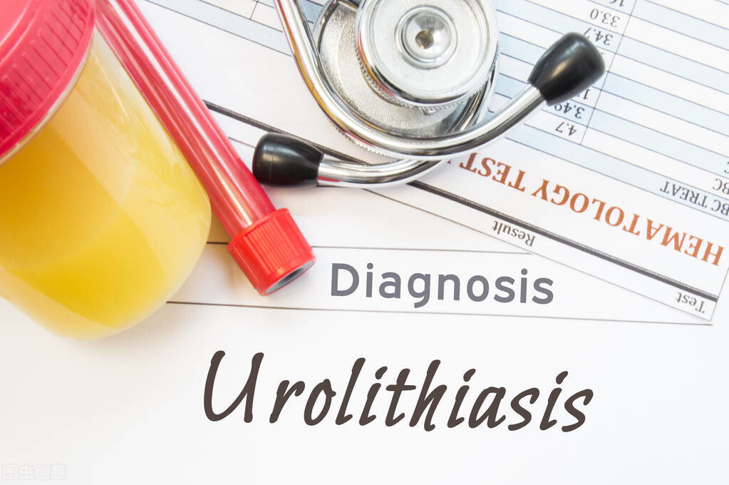 喝水後多久排尿，說明腎臟很健康？ 醫生：結合尿量判斷更可靠