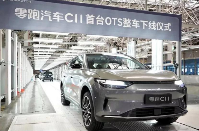 下代AMG C 63将搭载四缸机，米其林推出电动车运动胎