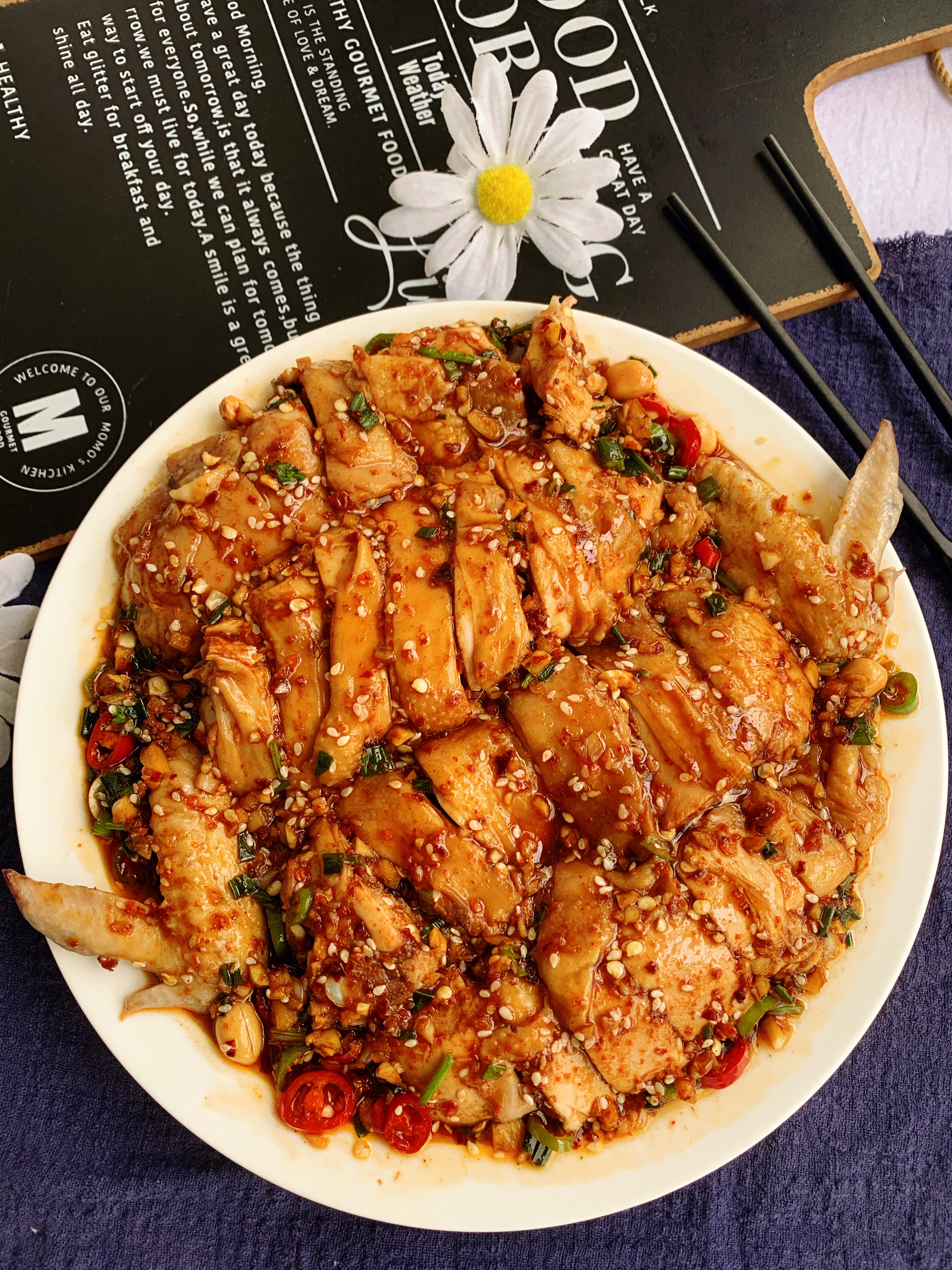 老公隔三差五就饞這菜，簡單一煮淋上醬汁，麻辣鮮香，下酒下飯