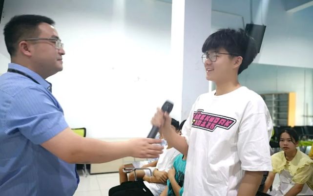 ��ҵϲ��ح���Ϲ�ȸ߿�����ѧԺ��λӦ���ҵ��н������