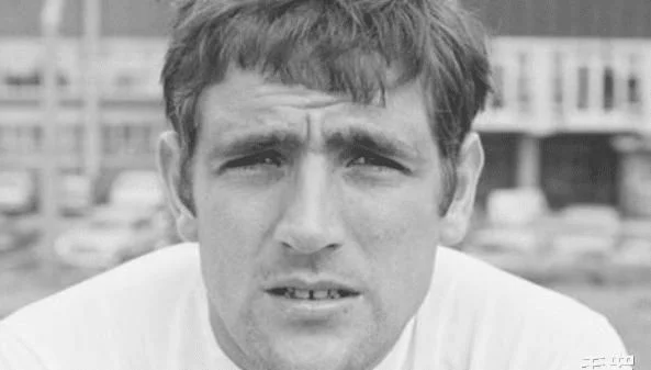 凌晨2点，世界体坛又有两大名人去世，世界冠军巨星：中国最安全