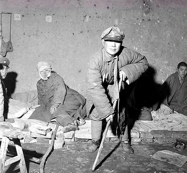 ����ս���ڼ�����������Ĺ�����ʿ���ޱȵ��䣬ͼ6Ϊ����������