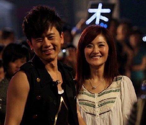 張傑真的給足了謝娜安全感：任何時候都不讓謝娜感到失落