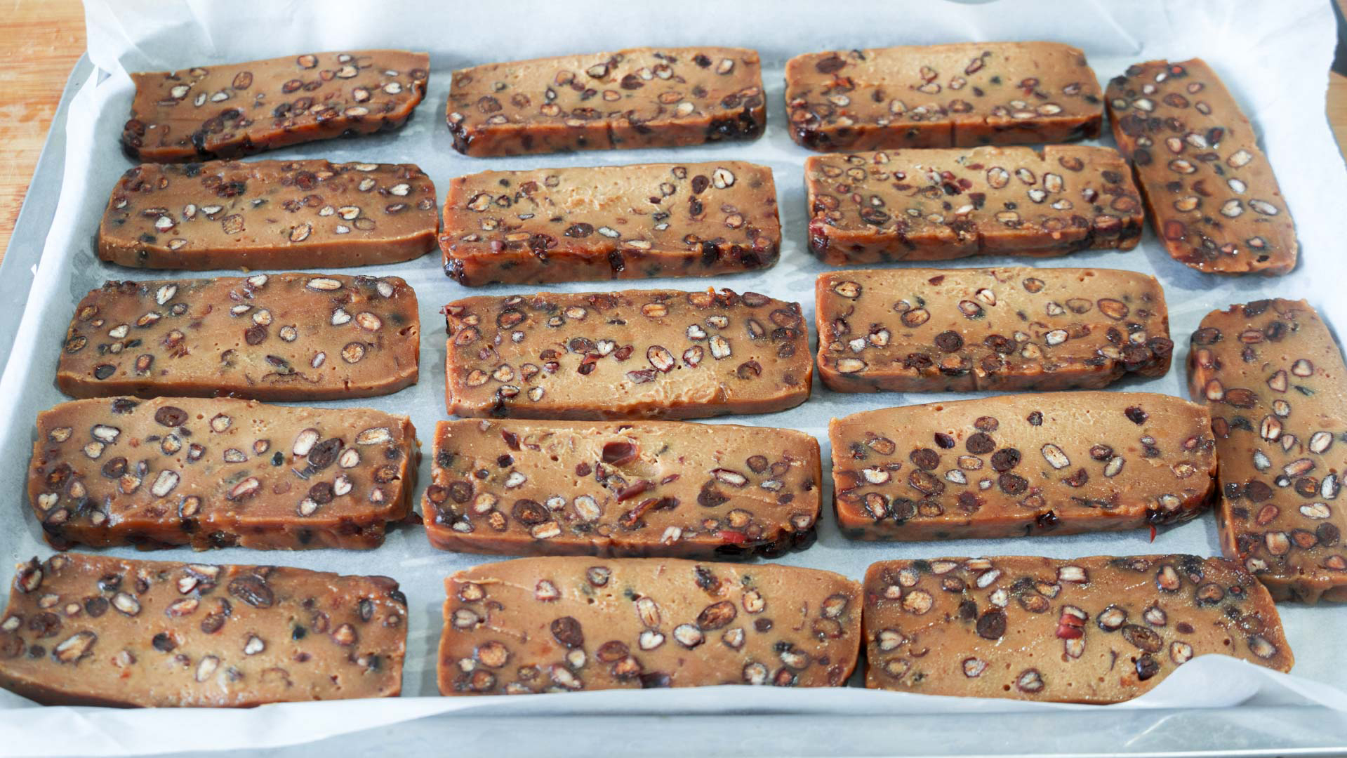 教你在家做正宗家常紅豆糕，色香味全，簡單易學，孩子看了流口水