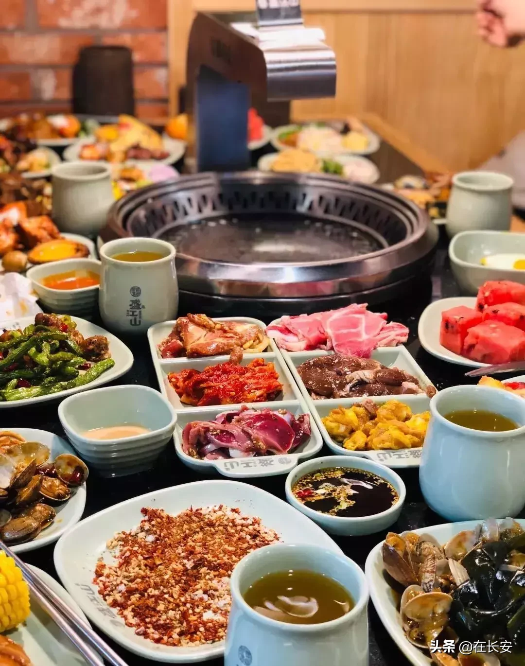 吃到饱的自助餐来了,这十几家能让你扶墙进扶墙出