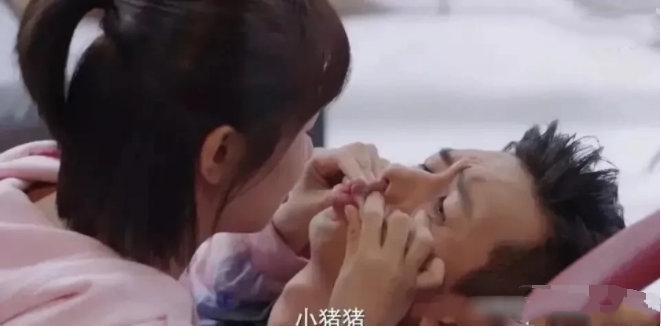李現(xiàn)直言，眾男星不愿意和楊紫拍吻戲，原來鄧倫沒說謊