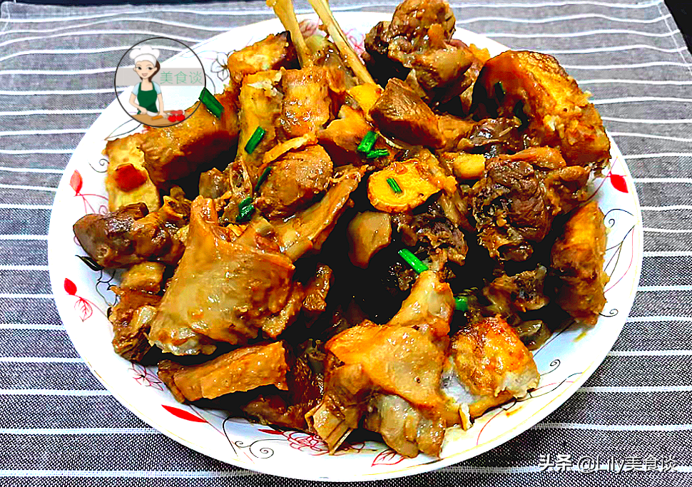 秋天，吃猪肉不如吃它，加芋头焖一锅真香，营养不上火，别不懂吃