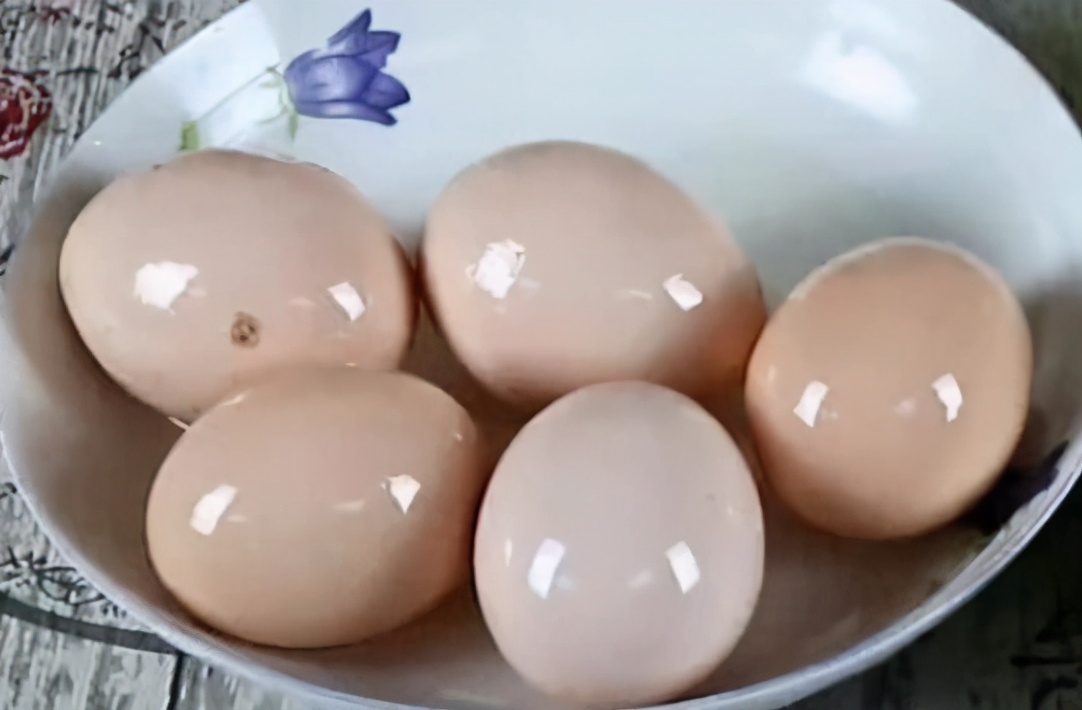 图片[6]-如何挑选鸡蛋 鸡蛋保存技巧 不用冰箱 3个土方法 轻松保存半年-起舞食谱网