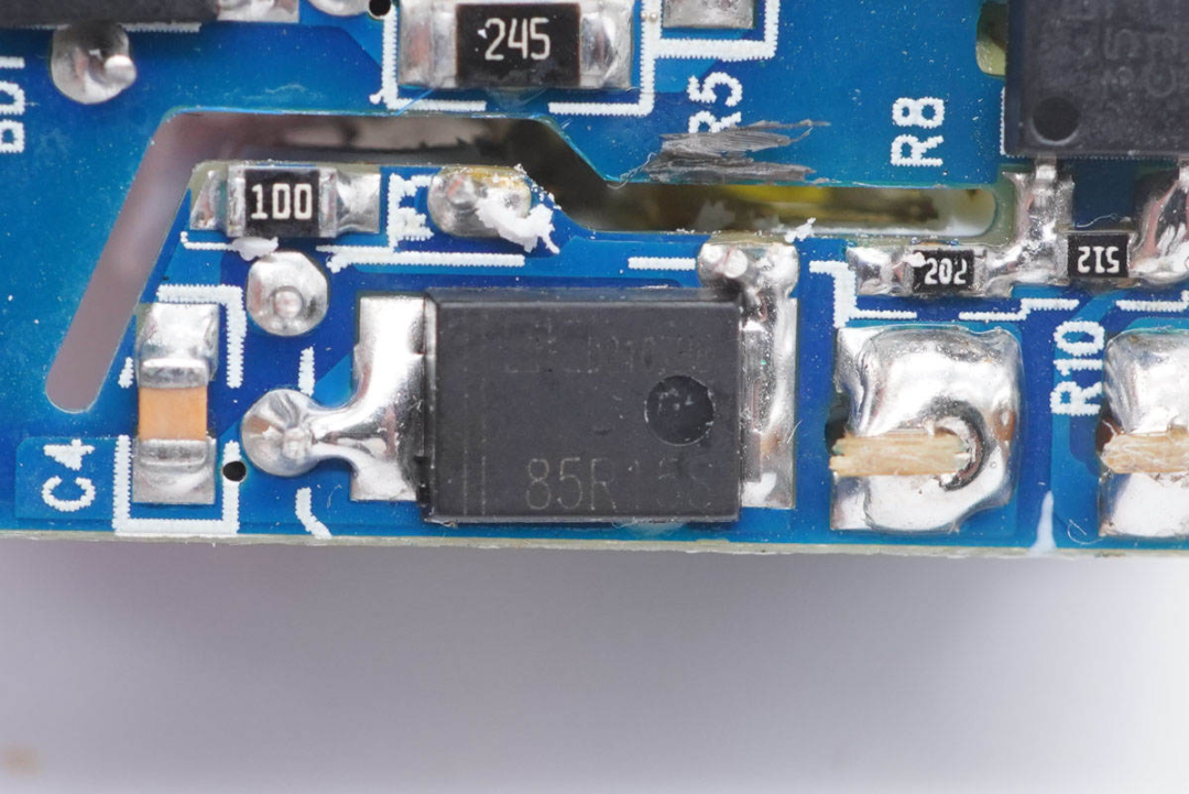 迷你机身，内置高集成电路，这款20W PD快充设计绝了