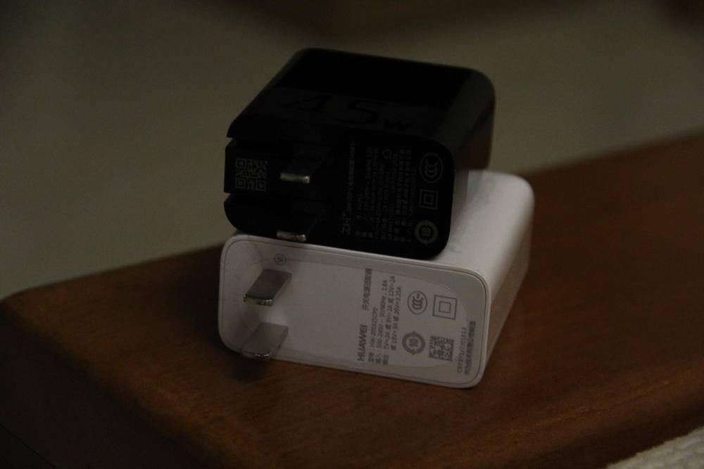 紫米45W充电头：iPhone 12、MacBook都能充