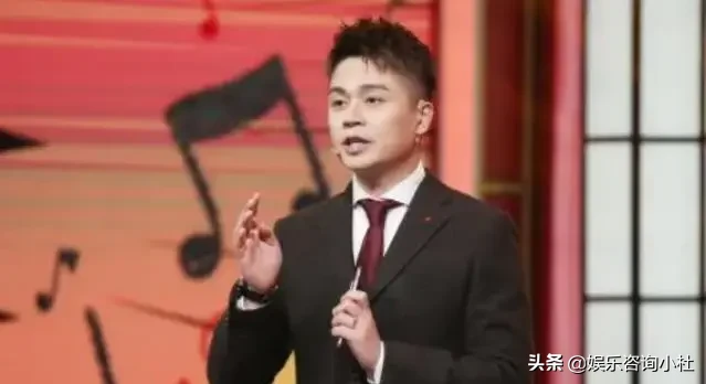 他最终还是娶了那个给他递话筒的女孩！主持人