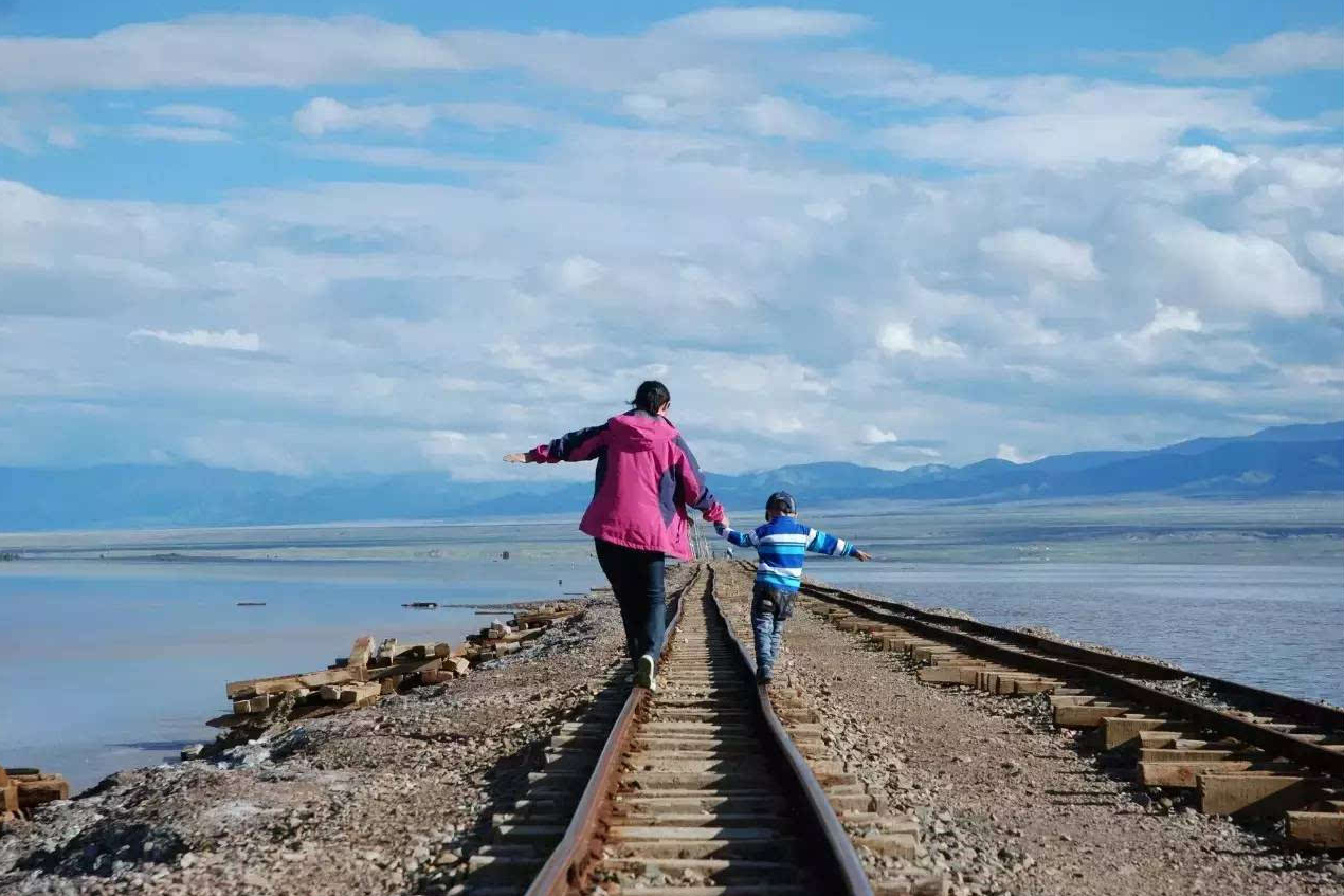吴尊的女儿多优秀？年仅十岁就为文莱国王登台