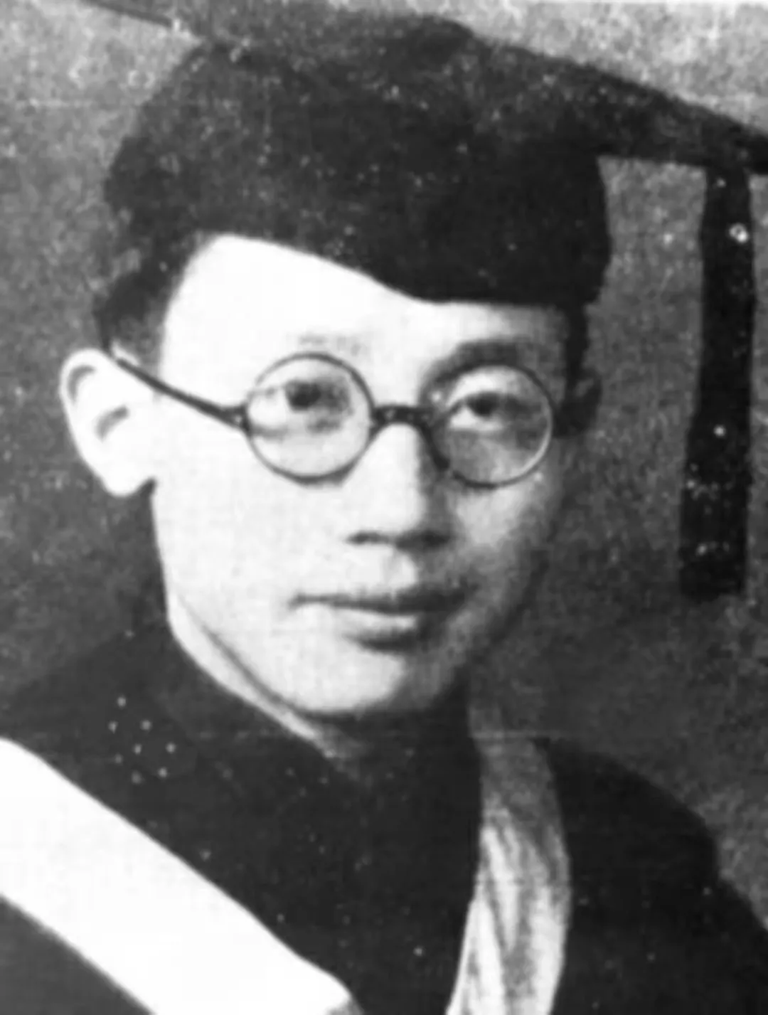 钱三强是谁?(为何中国原子弹之父钱三强落选?)插图18 钱学森、钱三强、钱钟书,为什么姓钱的都这么厉害?真相来了