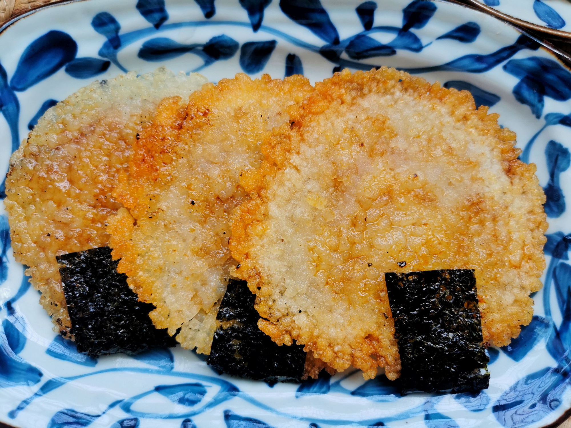 自从米饭这样做，孩子三天两头点名要吃，咯嘣儿脆，成本2块钱