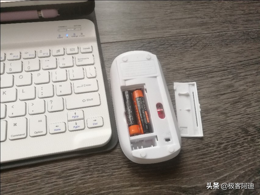 iPad Air3三秒变身Macbook，拼夕夕的ipad蓝牙键盘/鼠标开箱评测