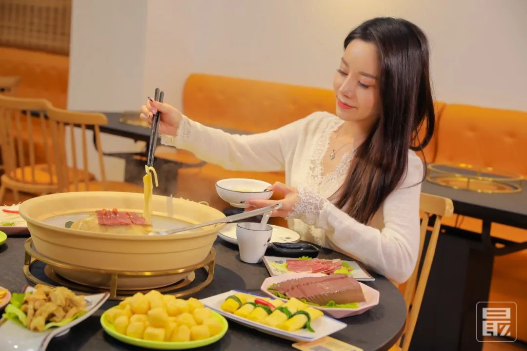 干饭人冲鸭！冬天的第一锅老鸭煲就到鸭连連